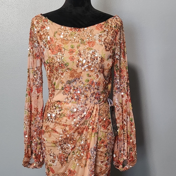 NWT Mac Duggal Floral Print Sequined Puff Sleeve Gown Size 6 Apricot - Picture 4 of 16